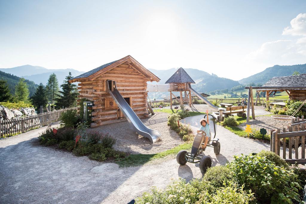 Uebergossene Alm Resort Dienten am Hochkoenig Exterior photo